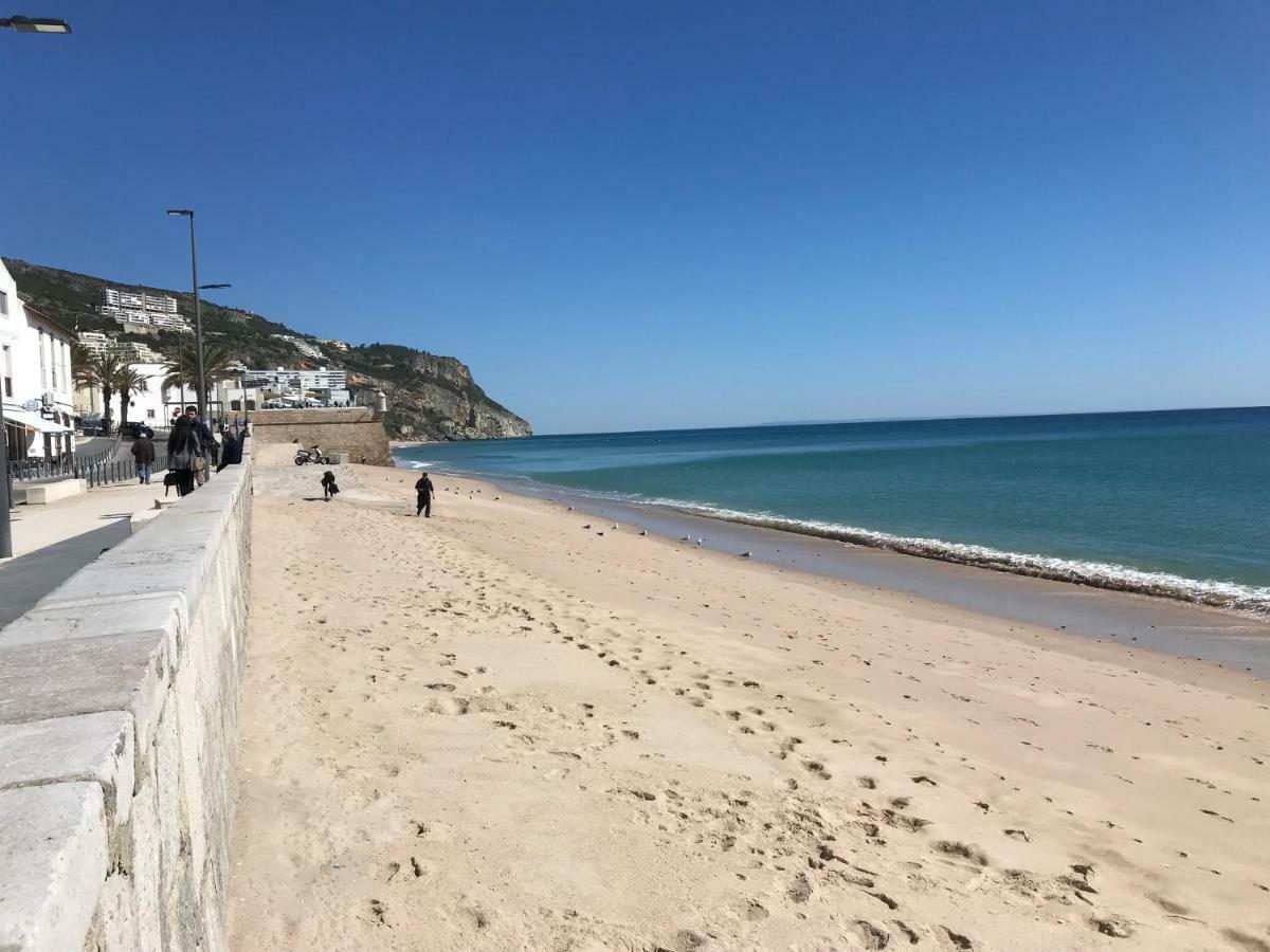 Blue Bay Beach Apartment Sesimbra Eksteriør billede