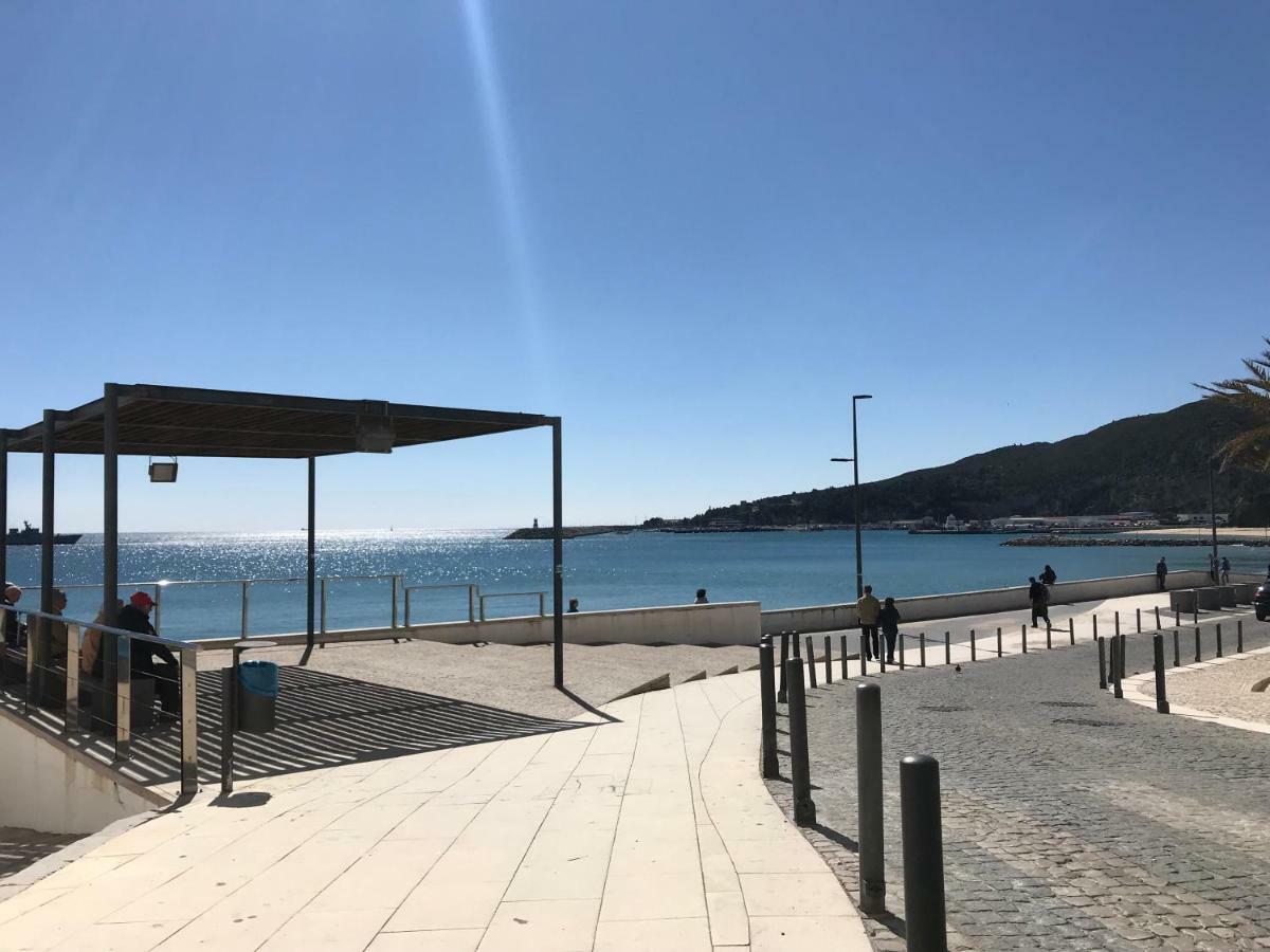 Blue Bay Beach Apartment Sesimbra Eksteriør billede